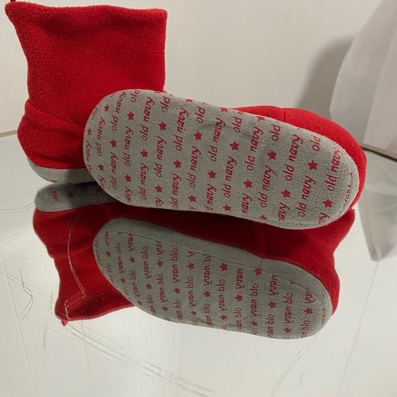 Old Navy Baby Bootie Red Unisex Size 0-24 months NWOT - Picture 2 of 5